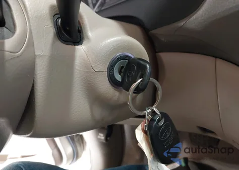 2004 Toyota Sienna Xle Limited z USA, uszkodzony, nr VIN 5TDZA22C44S185518